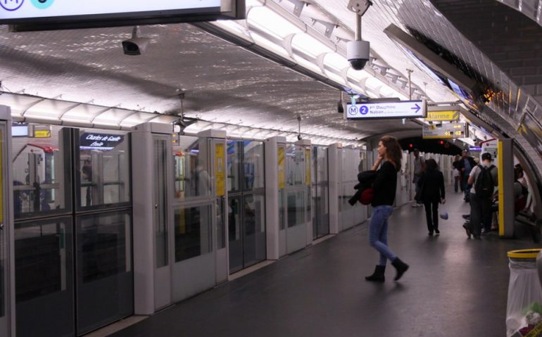 Charles De Gaulle Etoile Metro Station Exits