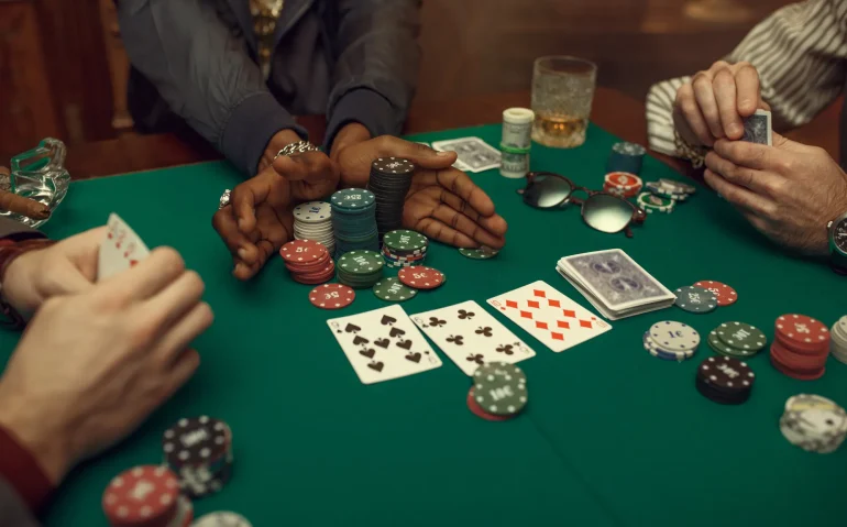What are the benefits of multi-table poker