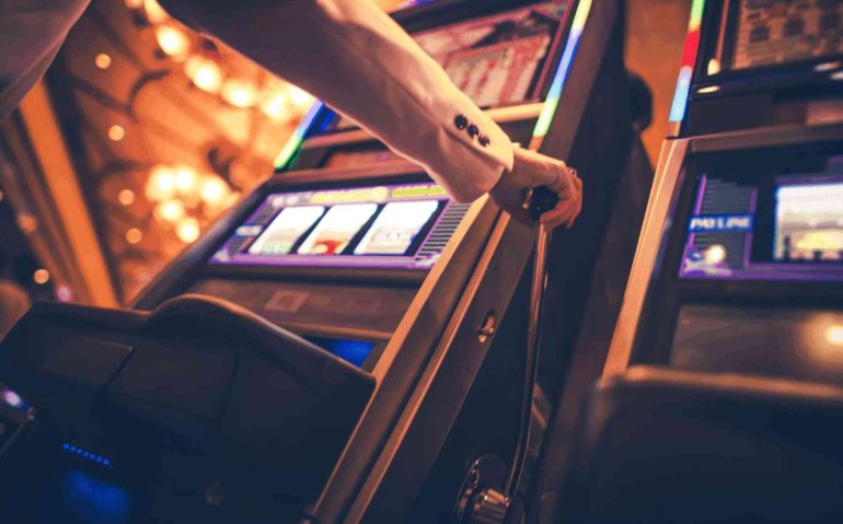 What Are Ultra-High Volatility Slots?
